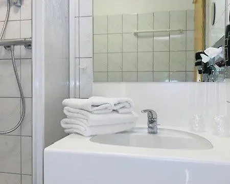 Park-hostel Nur 500 M Zum 3*